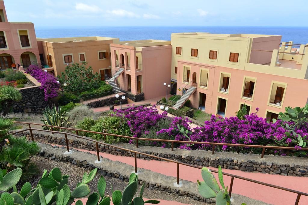 Suvaki Resort Madonna Delle Grazie Exterior photo